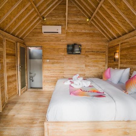 Pi Karya Beach Batununggul Kültér fotó